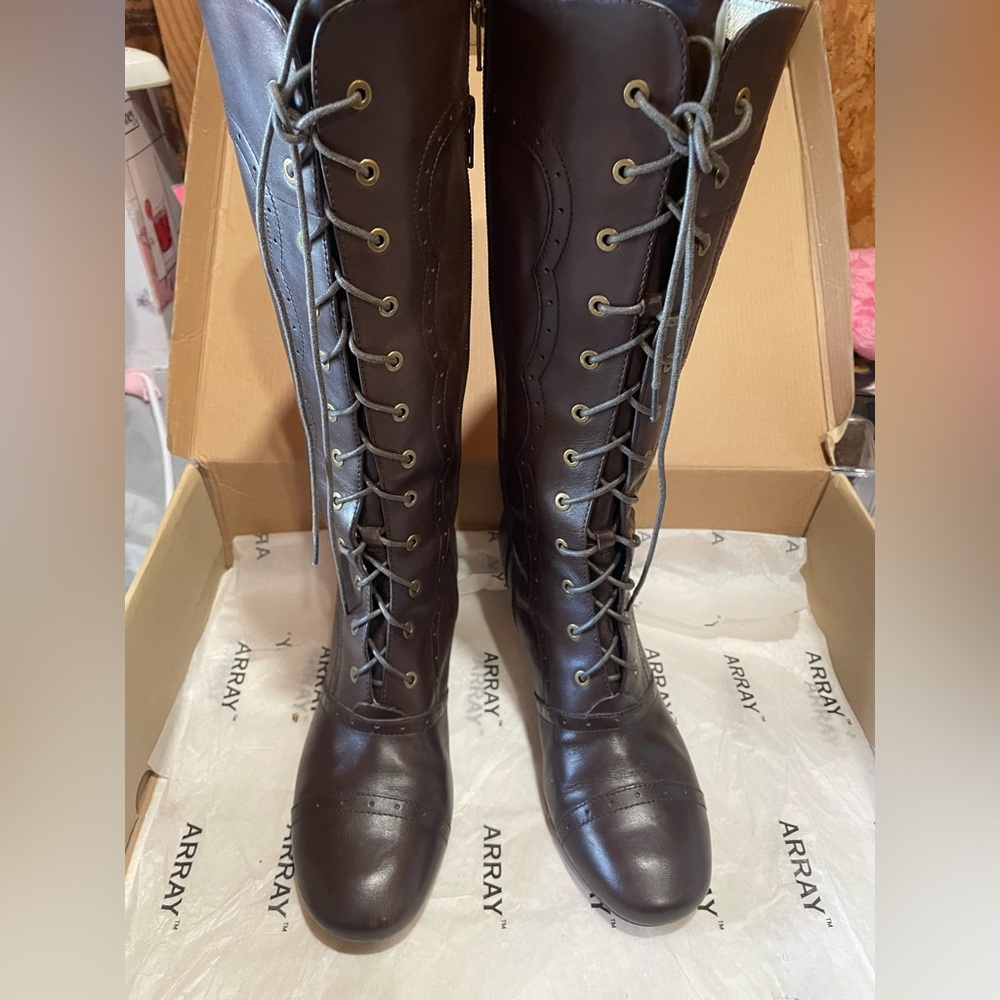 Array Women's Dark Brown Lace-Up Boots